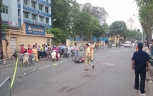 ha noi nam thanh nien dang chay xe may bat ngo nga ra duong tu vong tai cho