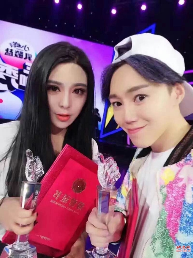 muon so huu guong mat giong pham bang bang de kiem tien co gai lieu mang dap di xay lai toi 5 lan