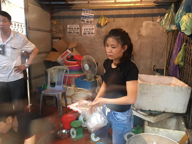 khong co chuyen chinh quyen ngan can nguoi phu nu bi hat dau luyn ban thit lon