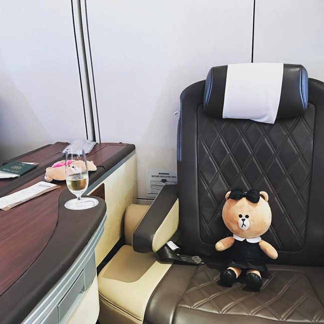 chum anh tan huong dich vu nhu khach san nam sao tren chuyen bay cua hang hang khong singapore airlines