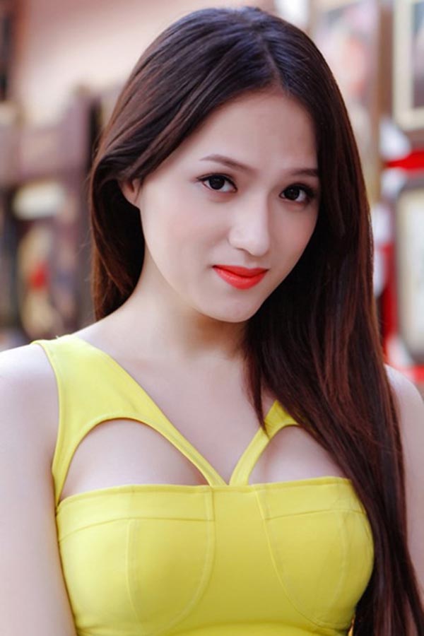 phan ung cua sao viet truoc cau noi xuc pham nghe si trung dan cua huong giang idol