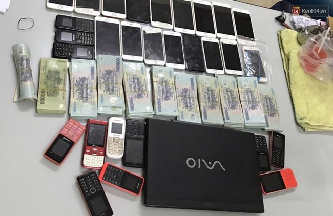 tom gon cac doi tuong cuop giat vi tien cua phu nu o sai gon