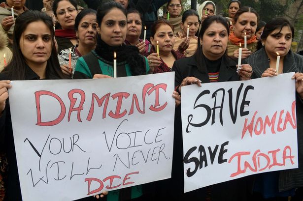 them mot phu nu an do bi cuong buc sat hai da man