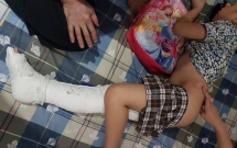 khong khoi to hinh su vu xe dam gay chan hoc sinh truong nam trung yen