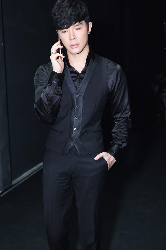 nathan lee mua them o to thu 3 de chay show