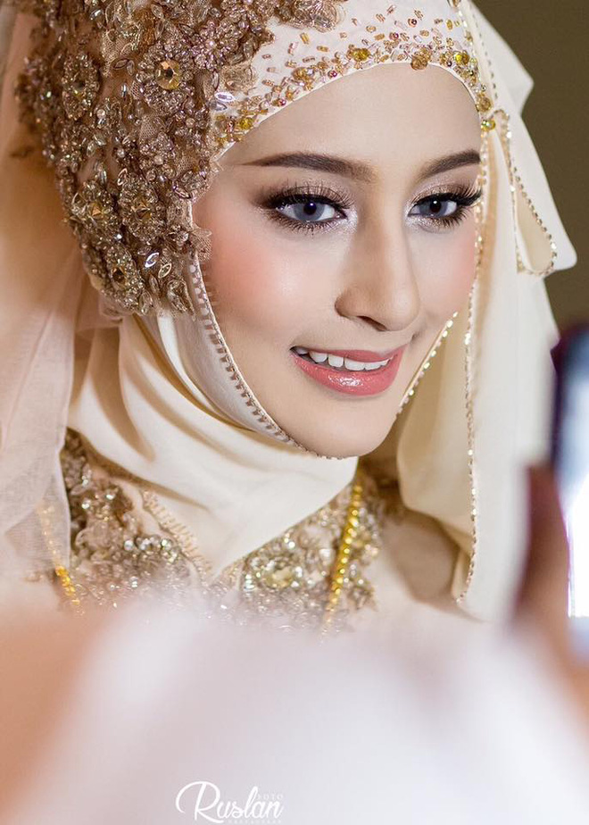 thien than lai xinh dep khien dan tinh nao loan khi bien hinh hoan hao chi sau mot lan trang diem