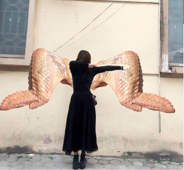 hon ho nho dan mang chinh anh dang len san cung 4 co gai goi cam anh chang nay lai ngam dang vi bi troll