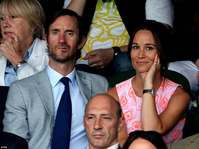 cong nuong kate va hoang tu william lai xe den du dam cuoi bac ty cua em gai
