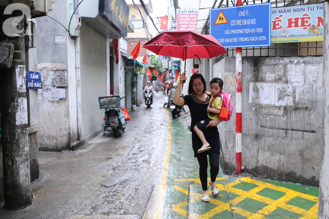 chum anh can canh lan duong uu tien danh rieng cho hoc sinh di hoc o ha noi