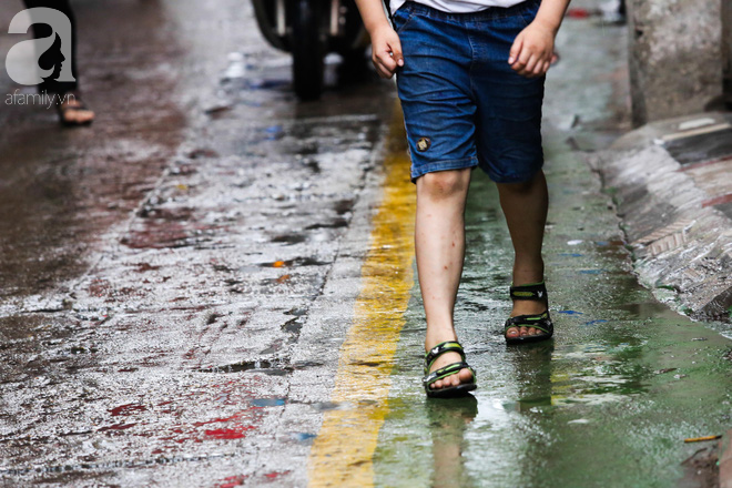 chum anh can canh lan duong uu tien danh rieng cho hoc sinh di hoc o ha noi