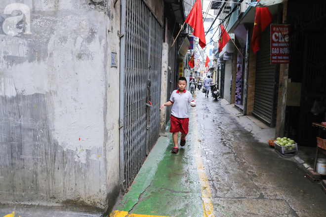 chum anh can canh lan duong uu tien danh rieng cho hoc sinh di hoc o ha noi