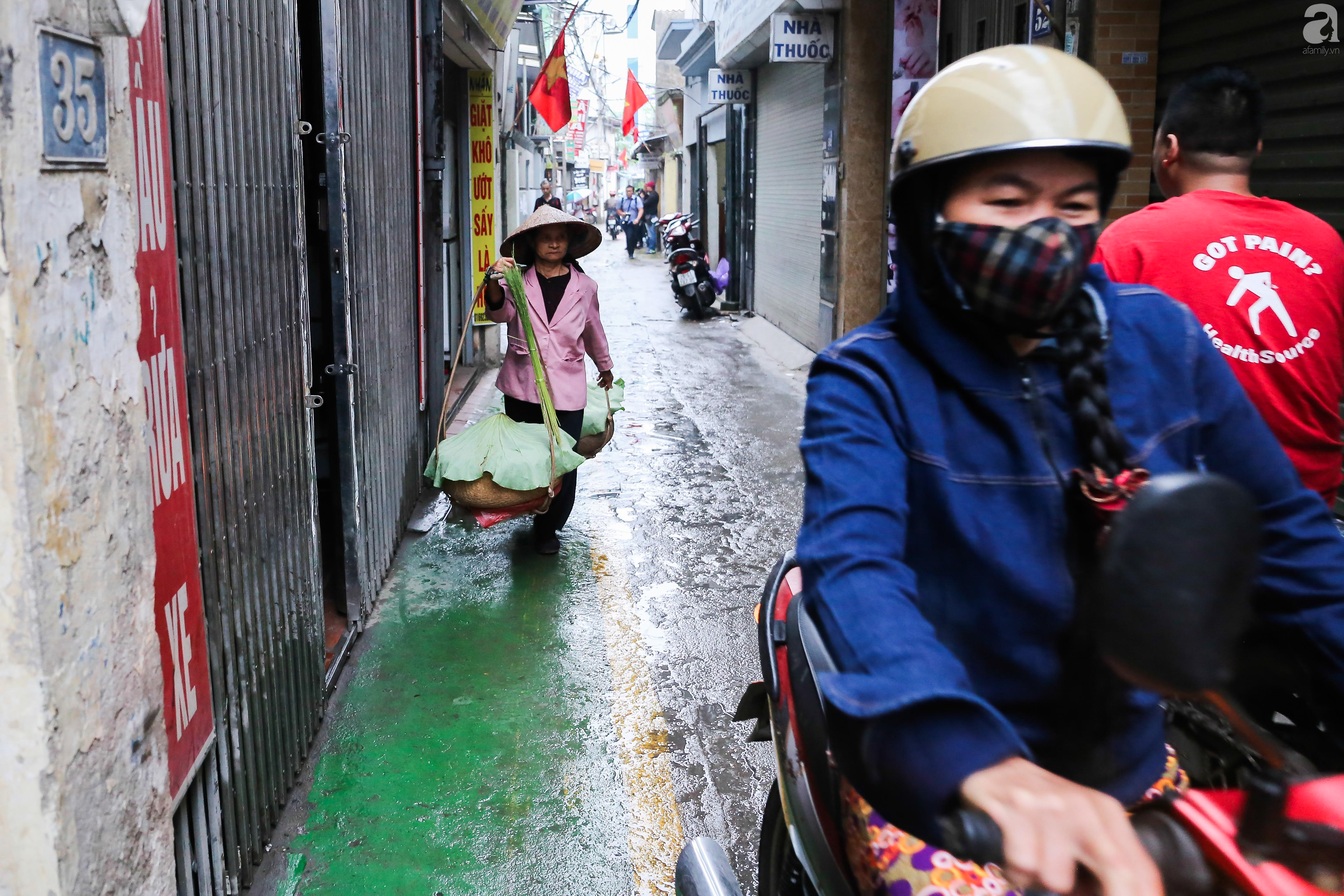 chum anh can canh lan duong uu tien danh rieng cho hoc sinh di hoc o ha noi