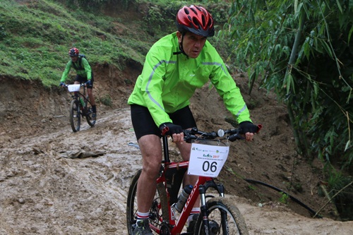 credhelvetas vietnam to chuc tour du lich thuong mai dau tien ho tro cong dong dia phuong