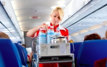 ban co con uoc mo tro thanh tiep vien hang khong neu biet het 16 dieu nay