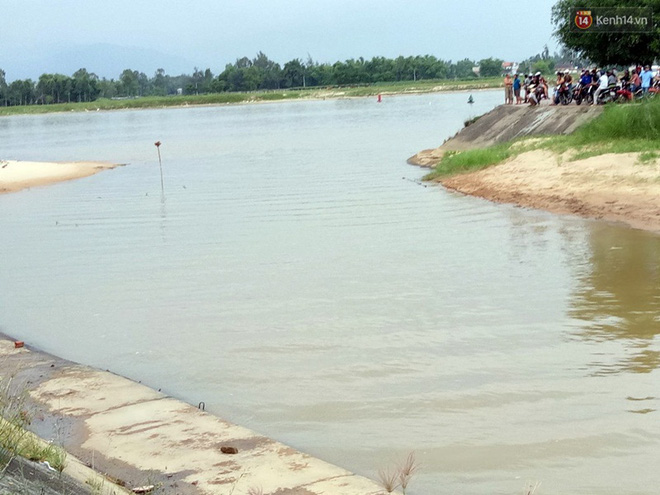 tam song cung ban o hoi an nam sinh lop 8 chet duoi thuong tam