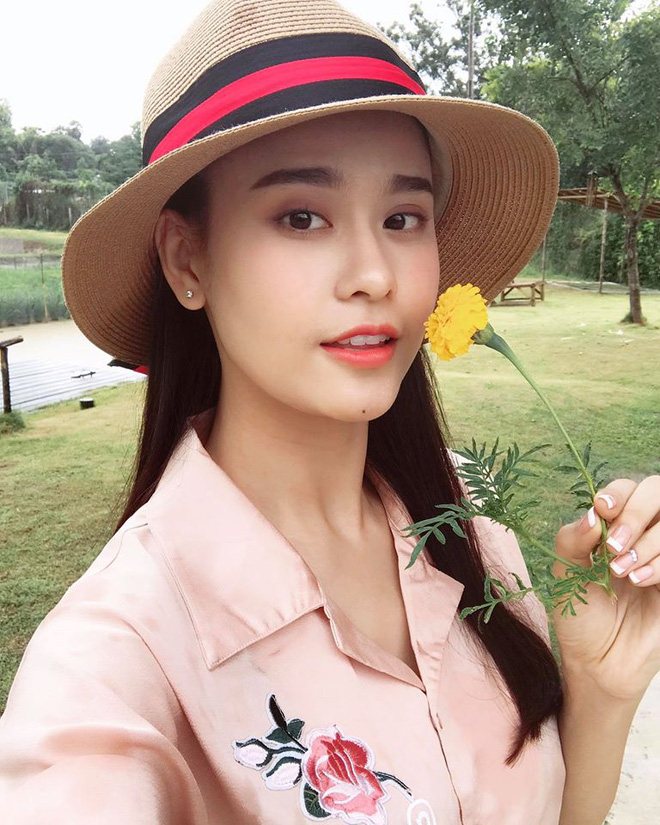 sau on ao hon nhan truong quynh anh bong xuat hien voi phan cam dai khac la