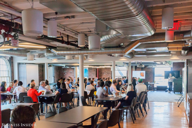 ban co biet nhan vien uber tai manhattan co the dem cho cung toi van phong