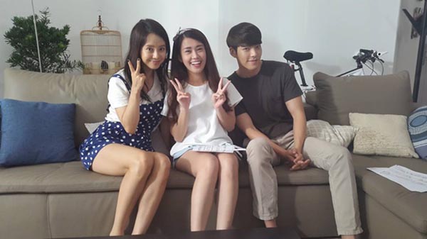 chan dung nghe si viet hiem hoi tung duoc dong phim chung voi kim woo bin