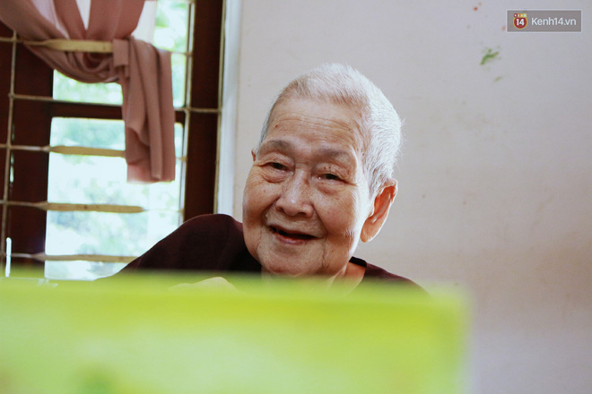 gap cu ba 97 tuoi duoc phong sanh soi internet nhat viet nam toi bi ung thu 3 nam nay nhung con suc thi con hoc