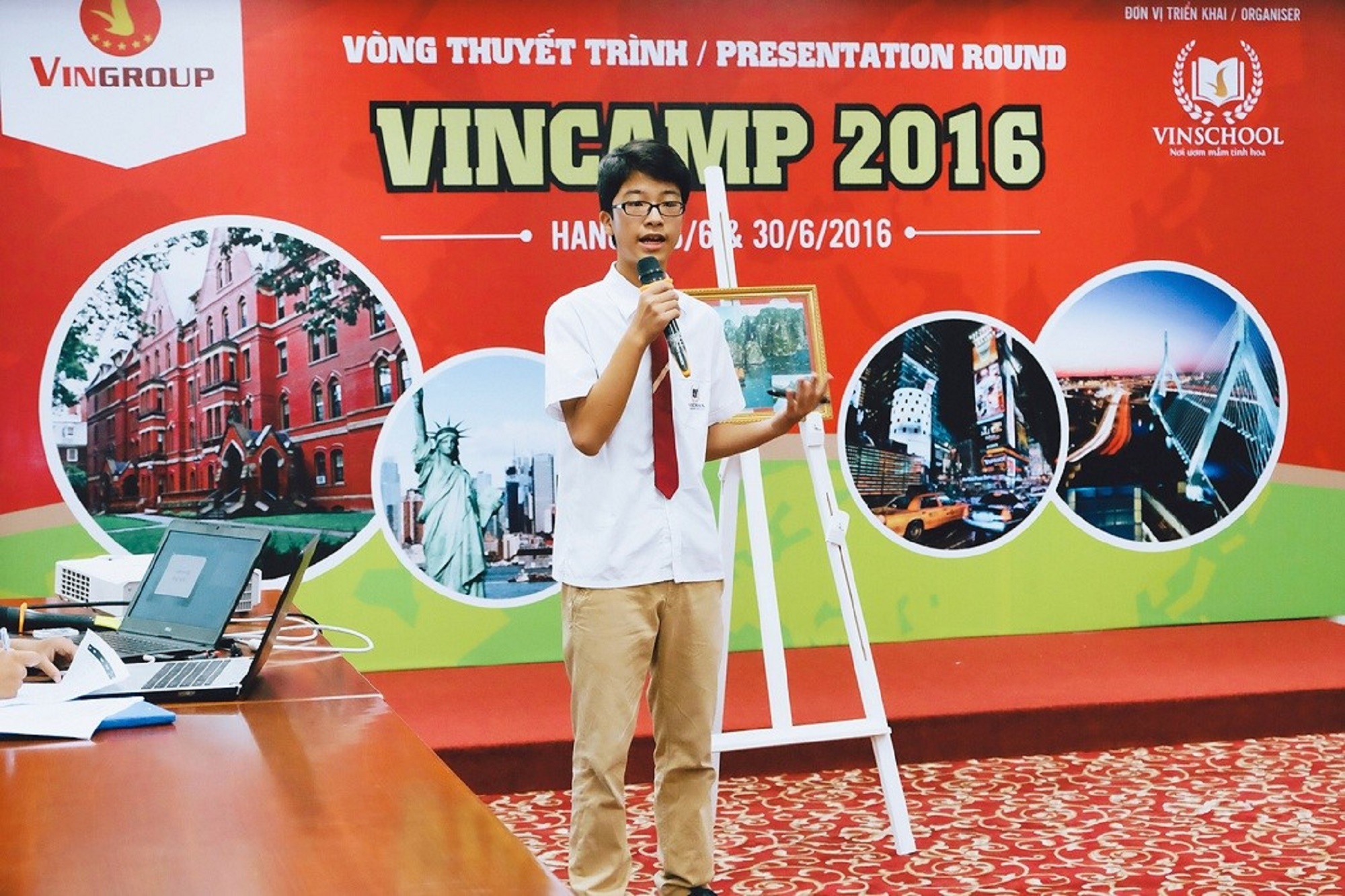 30 hoc bong toan phan tham du trai he vincamp 2017 tai anh quoc
