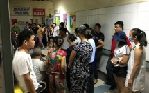 vu 6 nguoi tu vong nghi do soc phan ve cac benh nhan dong loat buon non soc ho hap trong khi chay than