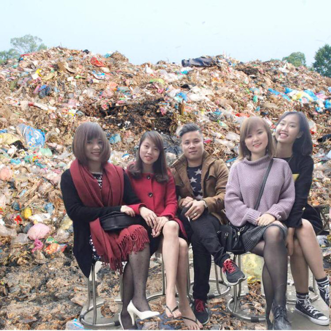 phi cuoi voi man nho xoa ke thu 3 chen giua chang thanh nien tuc dien vi minh hoa khi