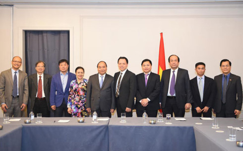 thu tuong bat dau tham hoa ky