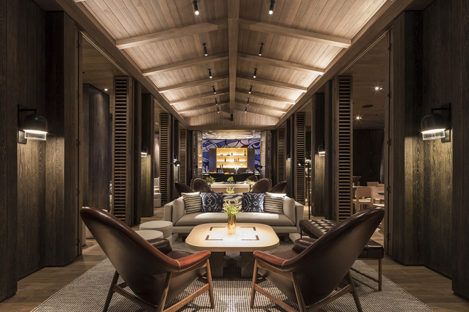 me dam long nguoi voi loi kien truc 3d vo cuc cua trung tam mua sam central embassy bangkok