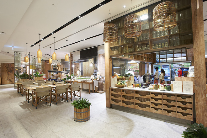 me dam long nguoi voi loi kien truc 3d vo cuc cua trung tam mua sam central embassy bangkok