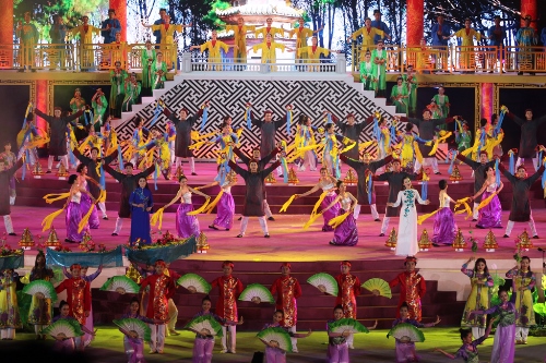 festival hue 2018 an tuong tot trong long du khach