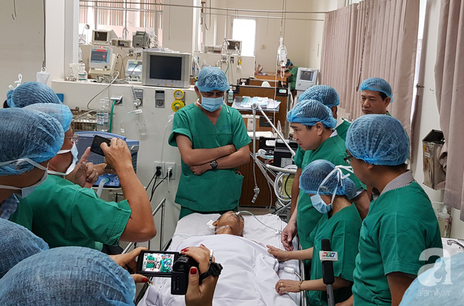 dong doi hiep si sai gon bi dam trong thuong tui toi ngheo khong co tien co bac chi biet lay suc lay tinh mang giup dan