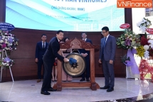 suc hut thi truong viet nhin tu thuong vu ty do dau tien trong 20 nam