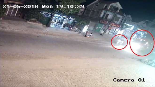 xe container can tu vong be gai nguoi dan duoi theo yeu cau tai xe tro lai hien truong