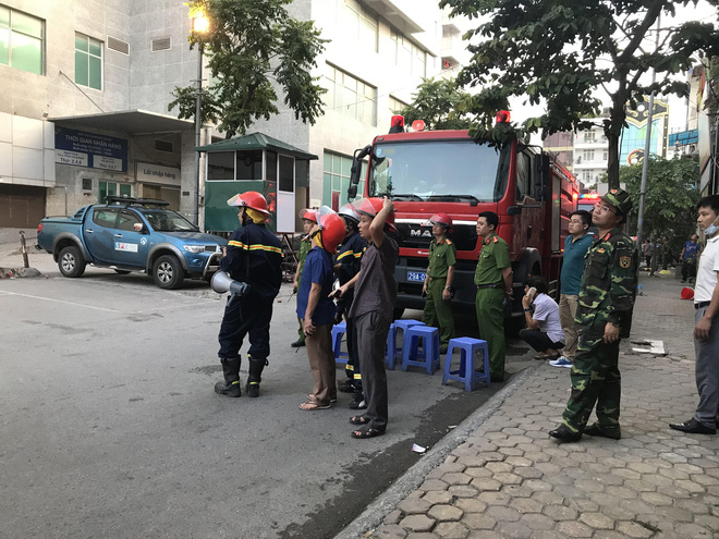 ha noi chay lon tai tang 18 toa chung cu ct3 bac ha