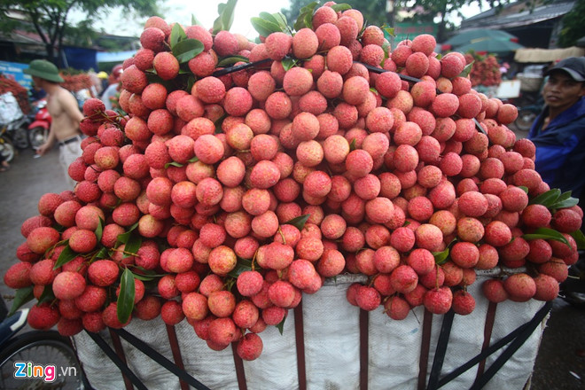 hang nghin xe cho vai lam un tac quoc lo