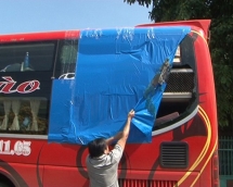 1 gio 6 xe khach bi nem da nhieu nguoi bi thuong