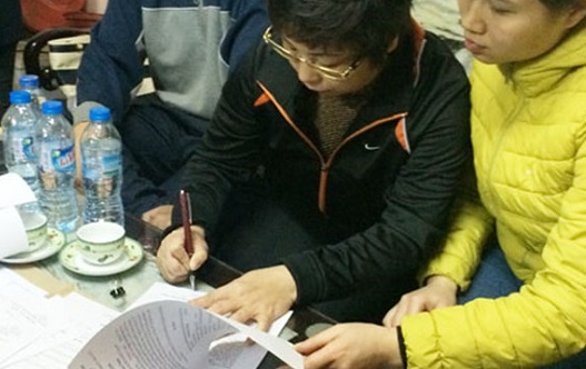 qh se xem xet tu cach dai bieu cua ba chau thi thu nga