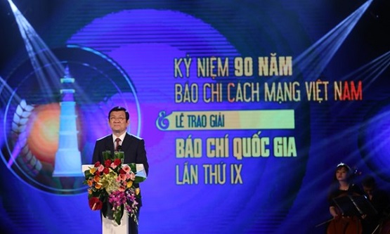 chu tich nuoc truong tan sang bao chi gop phan ngan chan nguoi xu ninh chay chot loi dung chuc quyen de thu loi bat chinh