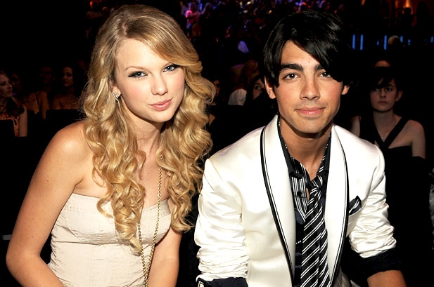 diem danh 9 moi tinh vat vai cua taylor swift