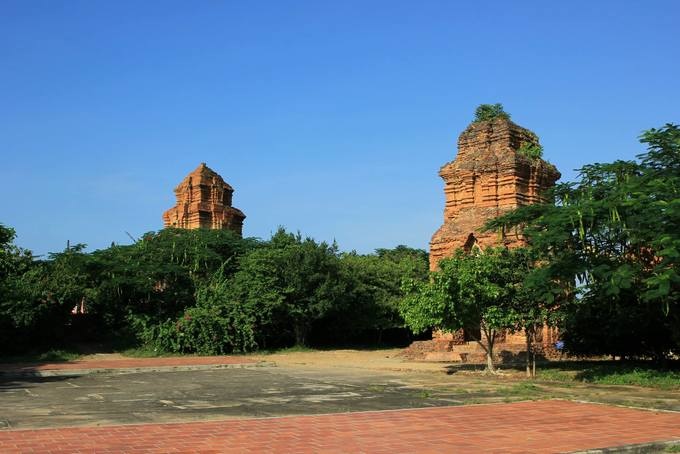 nhung tuyen du lich bang tau hoa hap dan nhat dip he o viet nam