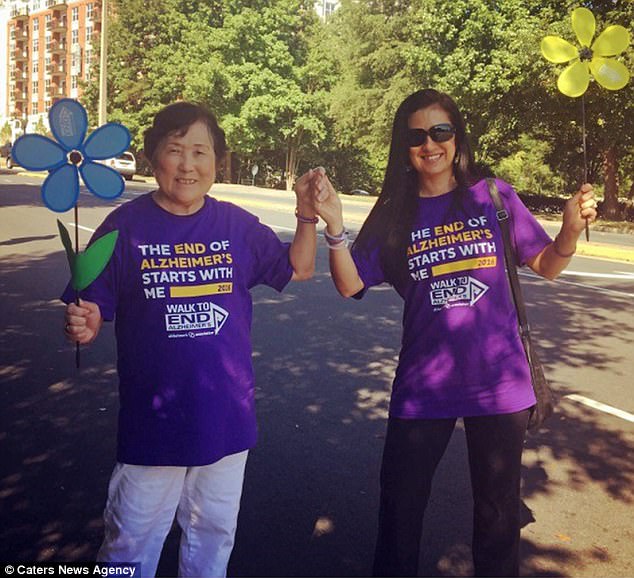 10 lan nghe cau chuyen con gai mang thai nguoi me gia mac benh alzheimer van rang ro hanh phuc