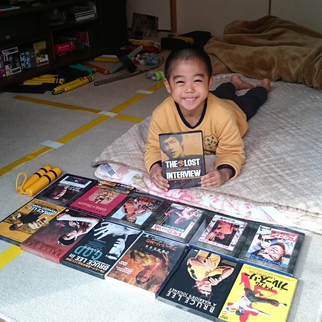 cau be 7 tuoi nguoi nhat khien ca the gioi kinh ngac vi man trinh dien tuyet voi y het huyen thoai ly tieu long