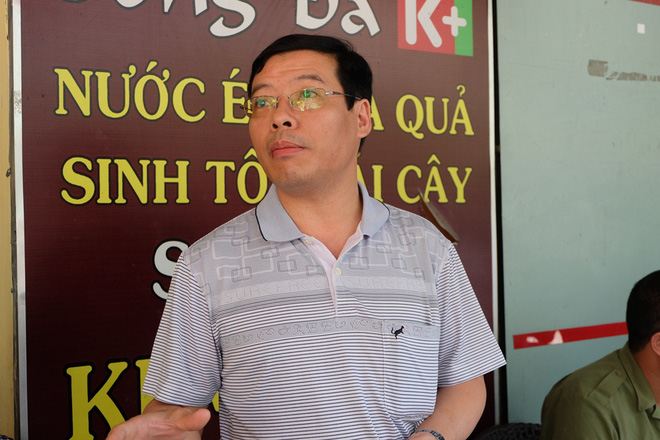 giua nang nong 41 do hang tram nguoi dan chung cu vp3 linh dam tap trung doi cap nuoc sach