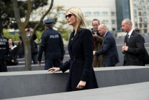 chap nhan chong lai thuong hieu giay cua con gai tong thong trump viec lam cho nguoi dan chinh la thu ma trung quoc dang co gang bao ve