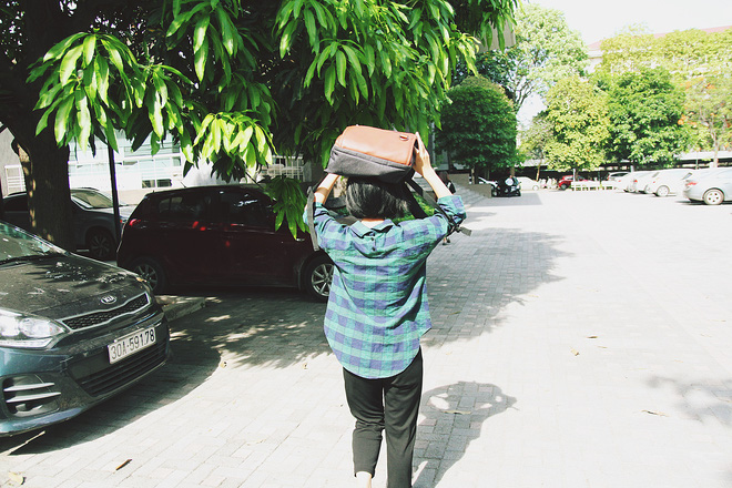 ngay ha noi nang nong dinh diem sinh vien cung vat va tim du moi cach song sot qua mua chao lua