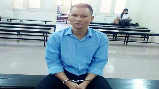 nu du khach tay bat taxi tai xe giat dien thoai keo le nan nhan giua pho ha noi