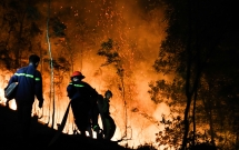 hon 2000 nguoi dap lua chay rung trong dem nong ky luc tai ha noi