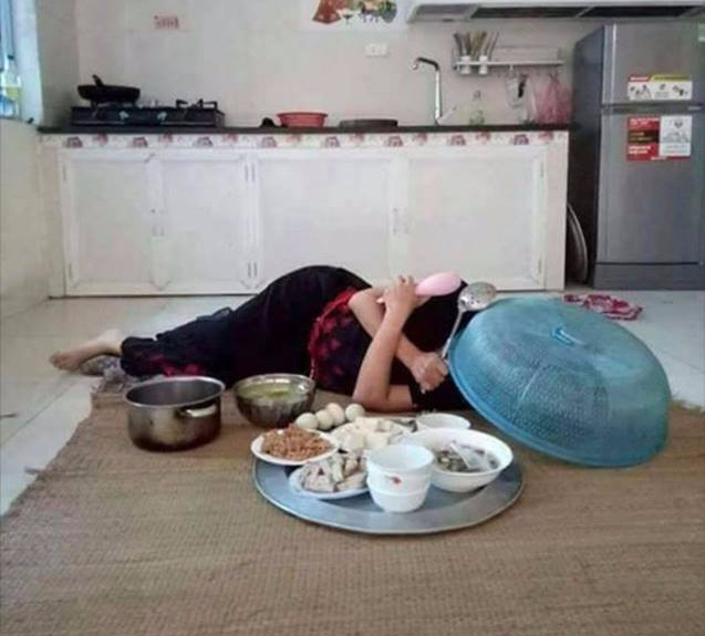 bat khoc roi bat cuoi chinh la hai cam xuc cua cu dan mang sau khi xem xong buc anh me cho com nay