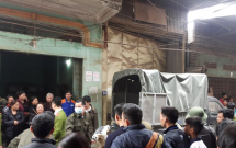 ha noi be trai 33 ngay tuoi tu vong trong chau nuoc nghi bi sat hai