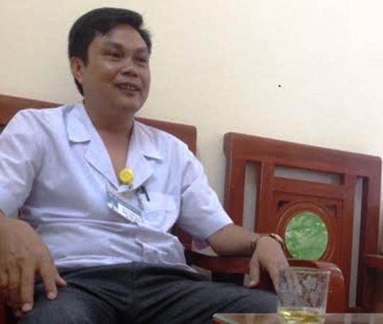 pho giam doc quay clip nong voi nu dieu duong bi cach chuc